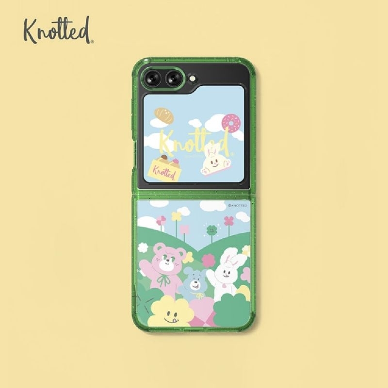 สินค้าพร้อมส่ง!!! 🌈🐻 Knotted Friends Flip Suit Phone Case (Galaxy Z Flip5)