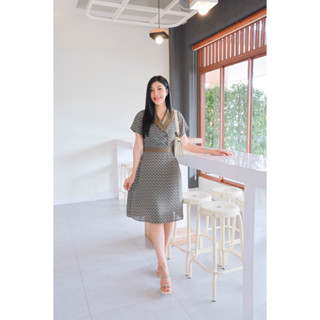 เดรสผ้าชีฟองปกกล้วย (W99) The Witch House