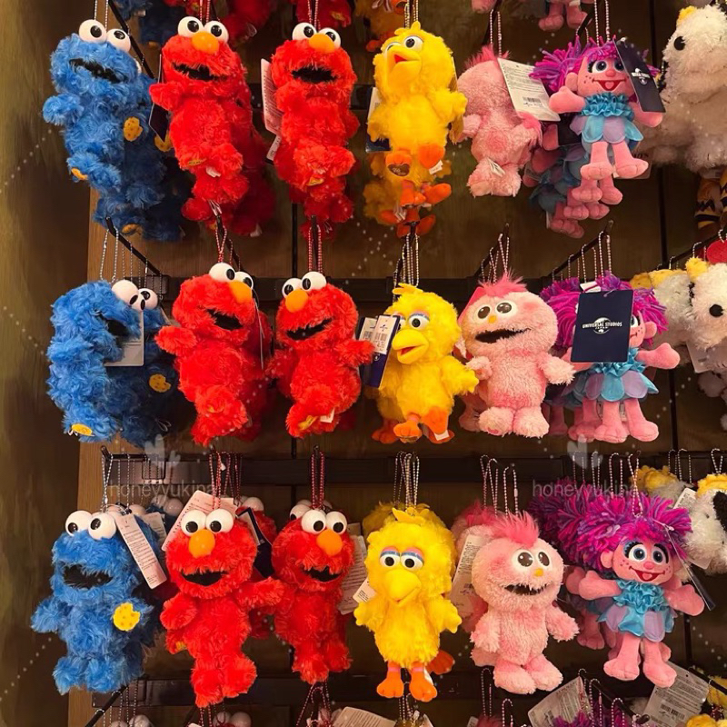 รวมพวงกุญแจ ของใช้น่ารักจาก Sesamestreet Elmo Abby Moppy etc. Universal ของแท้💯