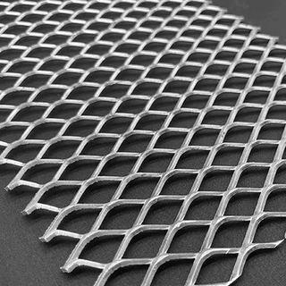 ตะแกรงเหล็กฉีก แผ่นตะแกรงเหล็กฉีก ขนาด1.22x2.44m ช่องตา30x15mm ตะแกรงเหล็ก ทำรั้ว ประตู บังตา กันตก ตกแต่งบ้าน