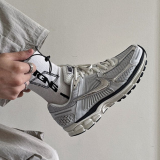 Nike zoom vomero 5 "Photon Dust"