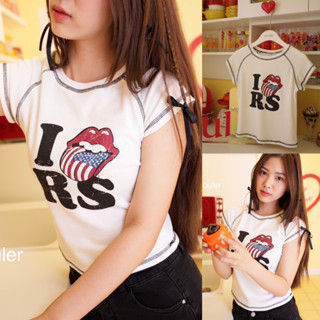 IRS crop top  ✨ เสื้อยืดแขนสั้น ลายกรีนชิคๆ ผ้าร่องยืดหยุ่น ใส่สบาย เก็บทรงเป๊ะ
