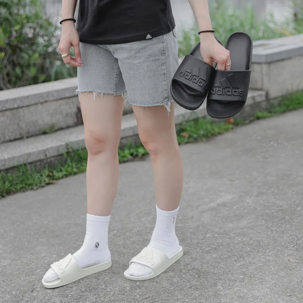 Adidas Collection อาดิดาส รองเท้าแตะ รองเท้าแฟชั่น Adilette Aqua IF7370 / IF7371 / IF6068 / IF6067 (800)
