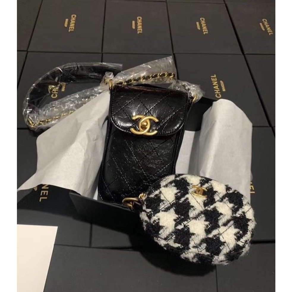 กระเป๋า Chanel make up beauty gift set (ทักเพื่อเช็คสต็อกก่อนสั่งนะคะ)