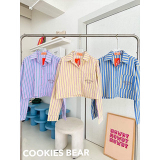 ✨เสื้อเชิ้ตลายคอปกแต่งซิปรูดบน-ล่าง  - Cookies Bear🎀