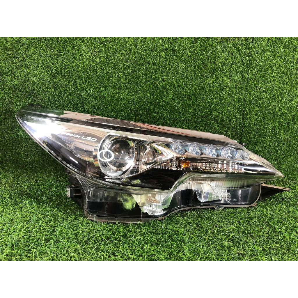 ไฟหน้า Toyota Fortuner 2016 BI-BEAM LED มือสองของแท้