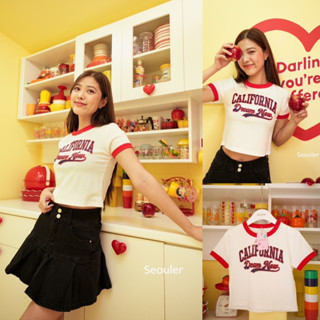 California crop top ❤️ เสื้อครอปทรงเบสิค คอแต่งสีทูโทนตัดกับตัวเสื้อด้านหน้าสกรีนลาย