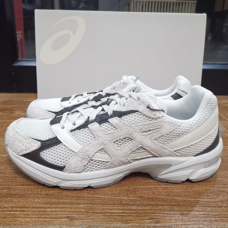 ขาย Asics Gel 1130 Hal Studios Glacier MK-III ไซส์ 11US ของแท้ ของใหม่ พร้อมส่ง Gel kayano 14 Nimbus