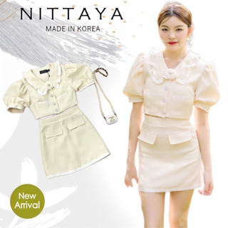 Lalisa999ราคาถูกที่สุด!! NITTAYA เชตเสื้อครอปครีมแขนตุ๊กตากระดุมหน้า + กป