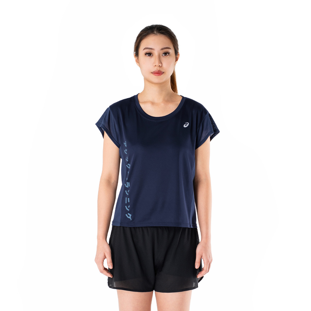 ASICS : 2012C930.400 KATAKANA SS TOP WOMEN RUNNING ผู้หญิง เสื้อคอกลม ของแท้  MIDNIGHT