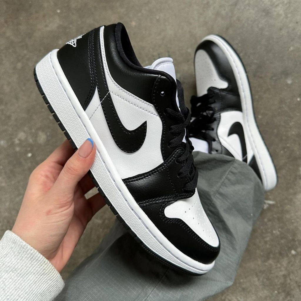 (พร้อมส่ง) Nike Air Jordan 1 Low “Panda” [ของเเท้ 100%]