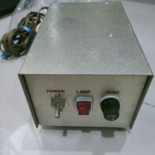 Vintage หม้อแปลงไฟฟ้า Adapter Input 220 Volt Output 12 Volt มี S.W. ตีเสีย + สายช่าง