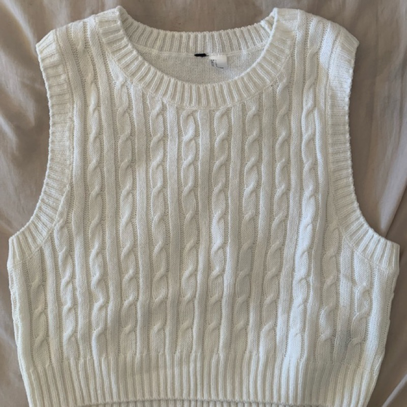 H&M White Sweater Vest มือสอง