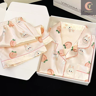 JJ01ชุดนอนSatinny แขนสั้น+ขาสั้น สินค้าพร้อมแพ็คเกตแบบกล่อง จัดไปไม่ผิดหวัง ลายกระต่ายสุดฮิต ถูกใจมินิมอล ผ้าลื่นนิ่ม