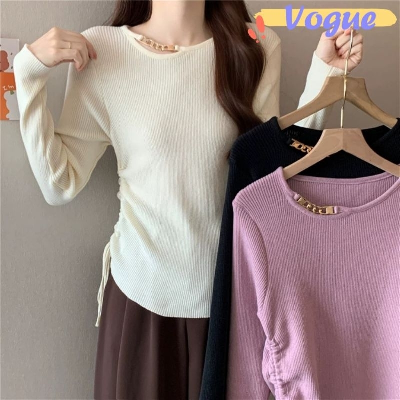 Vogue พร้อมส่ง เสื้อไหมพรมแขนยาว คอกลม ดีเทลผ้าร่องเล็ก อะไหล่ทองแต่ง (M5873) -C