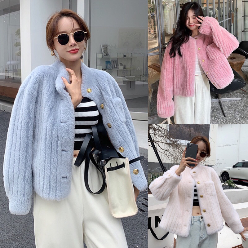 พร้อมส่ง | เสื้อกันหนาวขนเฟอร์ oversize กระดุมทอง ขนนุ่มค่ะ