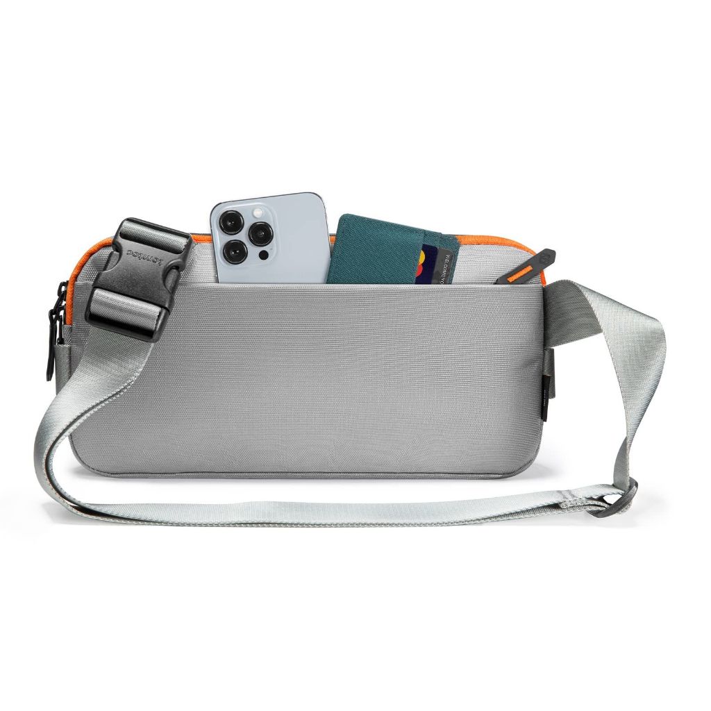 🇹🇭TOMTOC URBAN SLING BAG WITH 8-INCH MINIMALIST EDC DESIGN กระเป๋าสะพายข้าง ดีไซน์แนวสตรีท น้ำหนักเบา ทนทาน หยิบง่าย