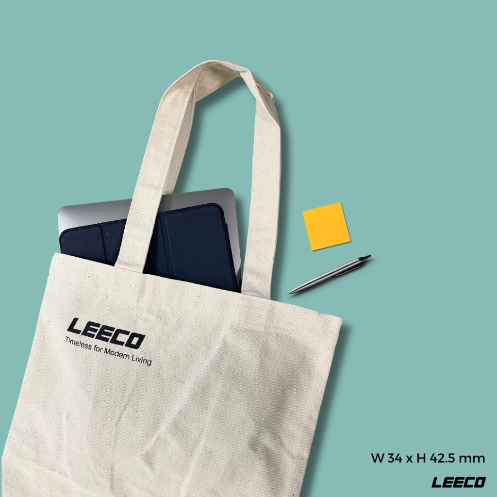 [พร้อมส่ง] LEECO tote bag Collection 2023 กระเป๋าผ้ามินิมอล สีผ้าดิบ โลโก้ดำ ของแท้ 100% ขนาด 42.5 x 34 cm