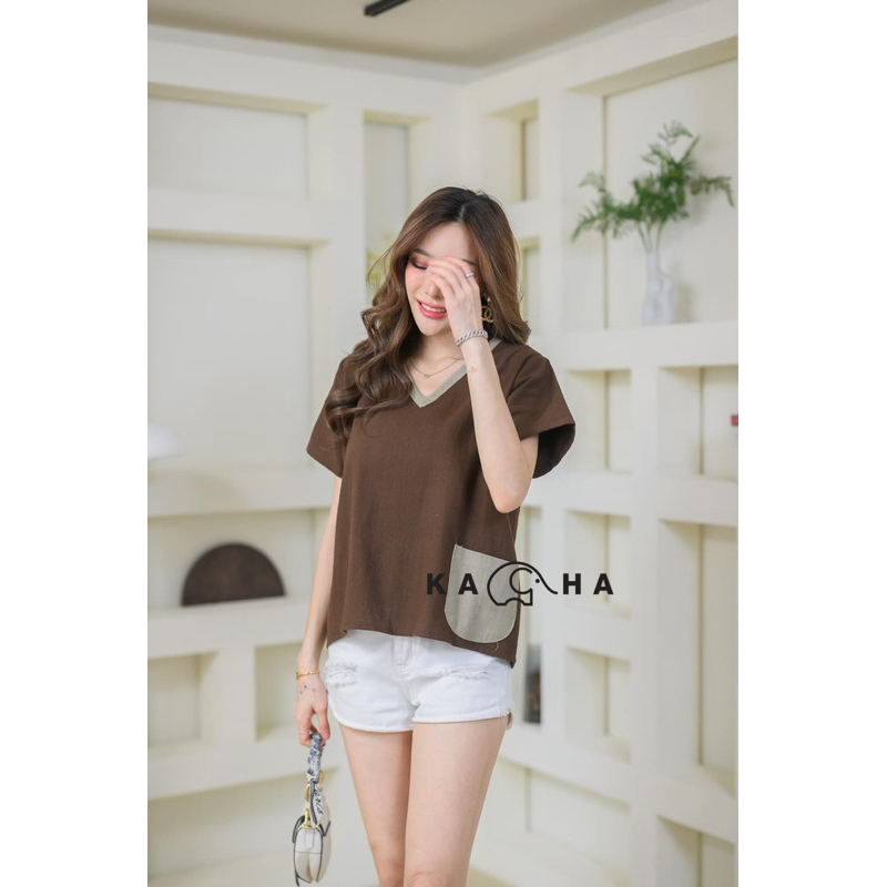 เสื้อคอวีเบสิค สีทูโทน ทรงสบาย ใส่เที่ยว ใส่ทำงาน ผ้าฝ้ายเนื้อนุ่ม