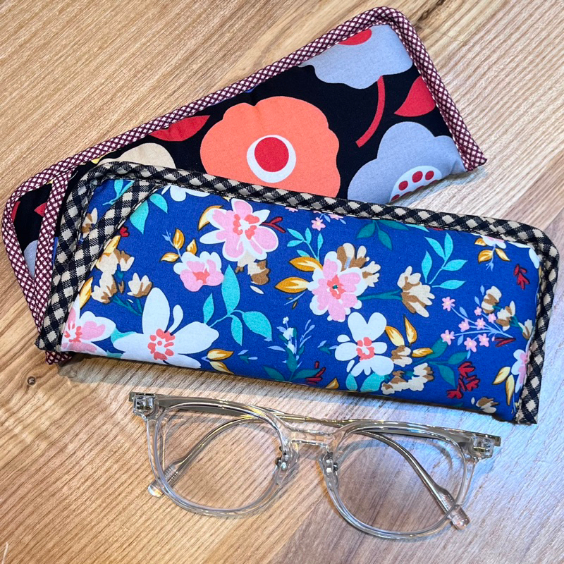 🌸Thaithai cotton [พร้อมส่ง/ลายเยอะ] ซองใส่แว่นตา บุฟองน้ำหนา