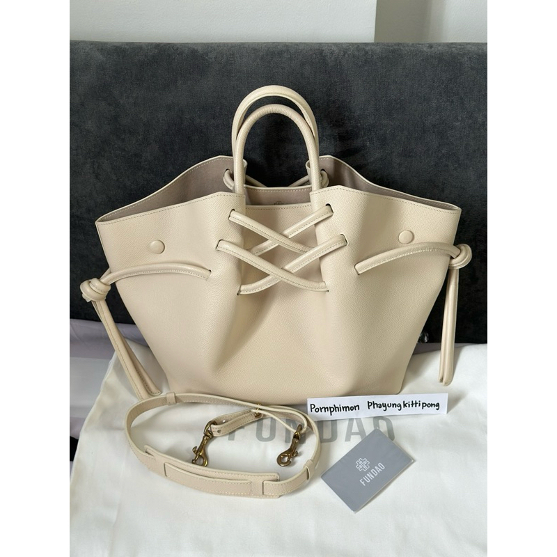 (📌SOLD) FUNDAO Bag รุ่น AVA หนังแท้ Grain Calf Skin สี Ivory