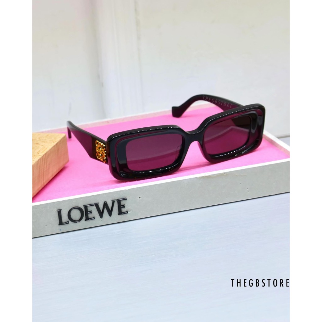 แว่นกันแดด LOEWE Black  LW40102F / ตัวแทนจำหน่าย LOEWE EYEWAER เป็นทางการ