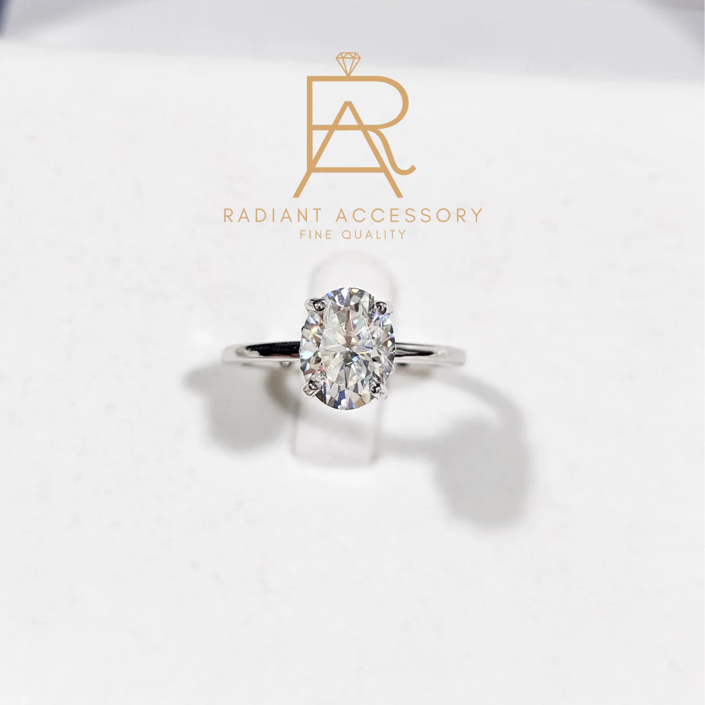 แหวนเงินแท้ ชุบทองคำขาว ฝังเพชร Moissanite Oval cut 2กะรัตและมีฝังใต้ฐาน