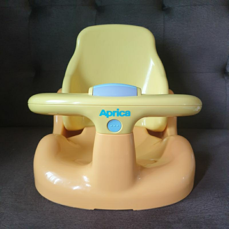 ้เก้าอี้อาบน้ำเด็ก แบรนด์ Aprica (มือสอง)