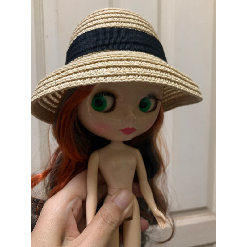 พร้อมส่ง หมวกสาน สำหรับตุ๊กตาบลายธ์ น่ารักมาก ขนาด10cm.
