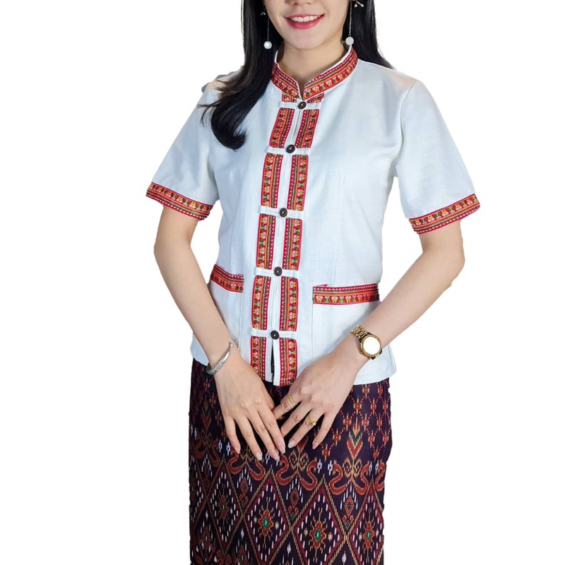 เสื้อพื้นเมืองภูไทหญิงแขนสั้น เนื้อผ้าฝ้ายชินมัยพื้นเมืองละเอียดอยู่ทรง