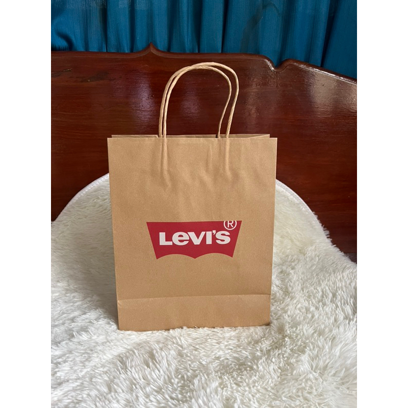 ถุงกระดาษ Levi’s ของแท้ จาก shop