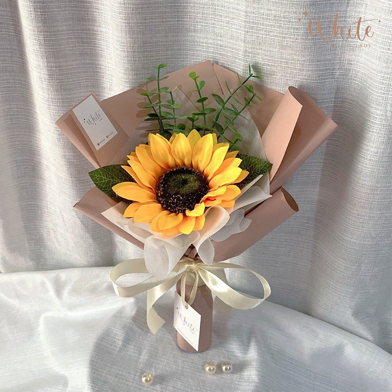 • 𝑺𝒖𝒏𝒇𝒍𝒐𝒘𝒆𝒓 𝑩𝒐𝒖𝒒𝒖𝒆𝒕 •🌻ช่อดอกทานตะวัน🌻 [ดอกไม้ประดิษฐ์เกรดพรีเมี่ยม]
