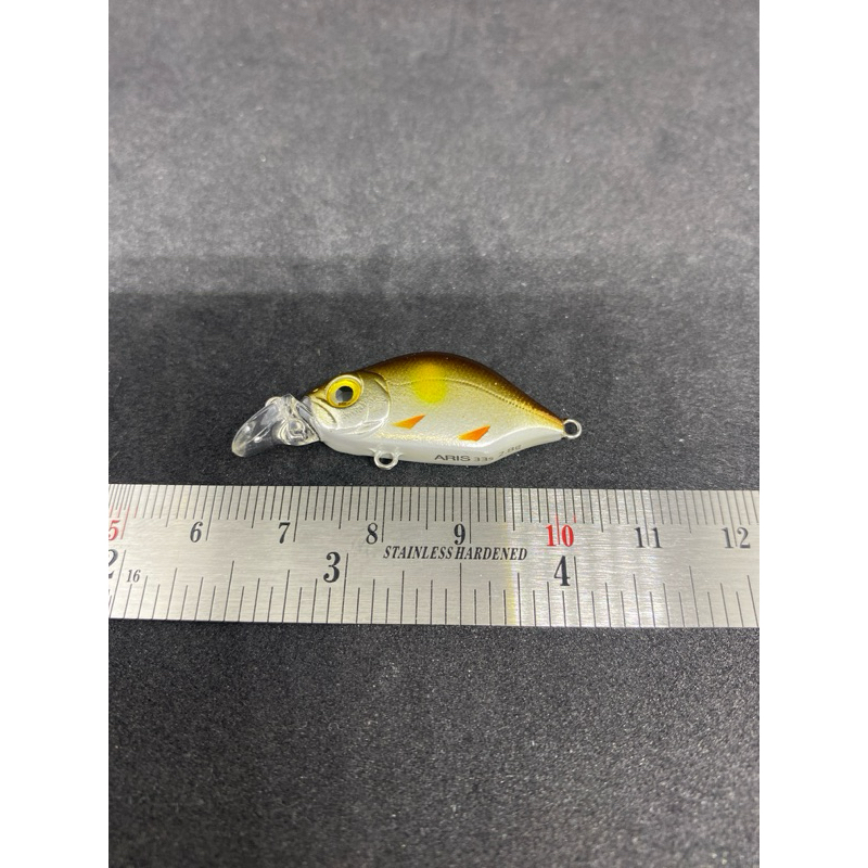 lf aris  33s 3.3 cm  2.8 g