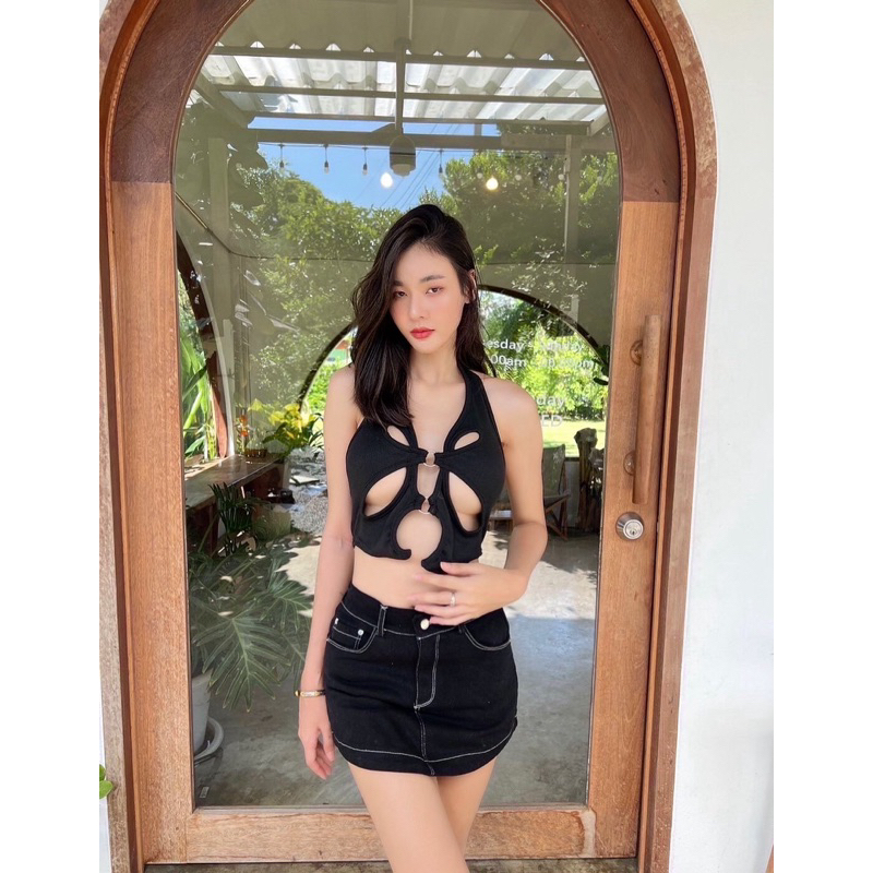 เที่ยงเก็บโค้ด25% ส่งฟรี เสื้อครอปแขนกุดคล้องคอเว้าโชว์อก สายฝอ. งานป้าย เสื้อสงกรานต์เซ็กซี่ มีสีนีออน