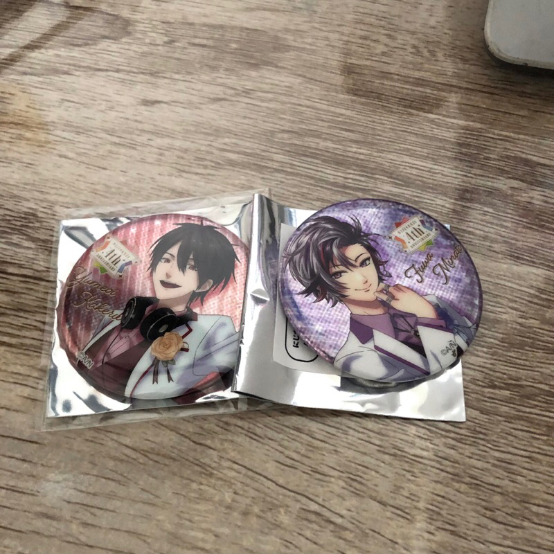 Nijisanji JP เข็มกลัด 4 ปี ฟุวะ+คาเครุ