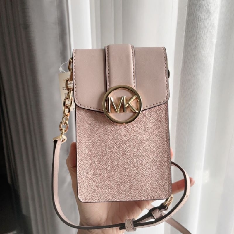 📮 (พร้อมส่ง)กระเป๋าสะพาย MICHAEL KORS 35S2GNMC5B Carmen Small Logo Smartphone Crossbody Bag