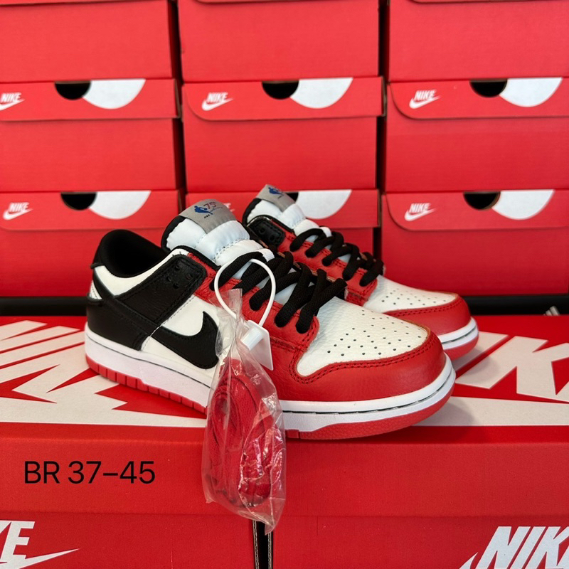 สินค้าพร้อมส่ง N Dunk Low แพนด้า grade Hiend  ไซส์ 36--45 รองเท้าผ้าใบผู้ชายและผู้หญิง รองเท้าแฟชั่น งานดี สวย( DL Hi )