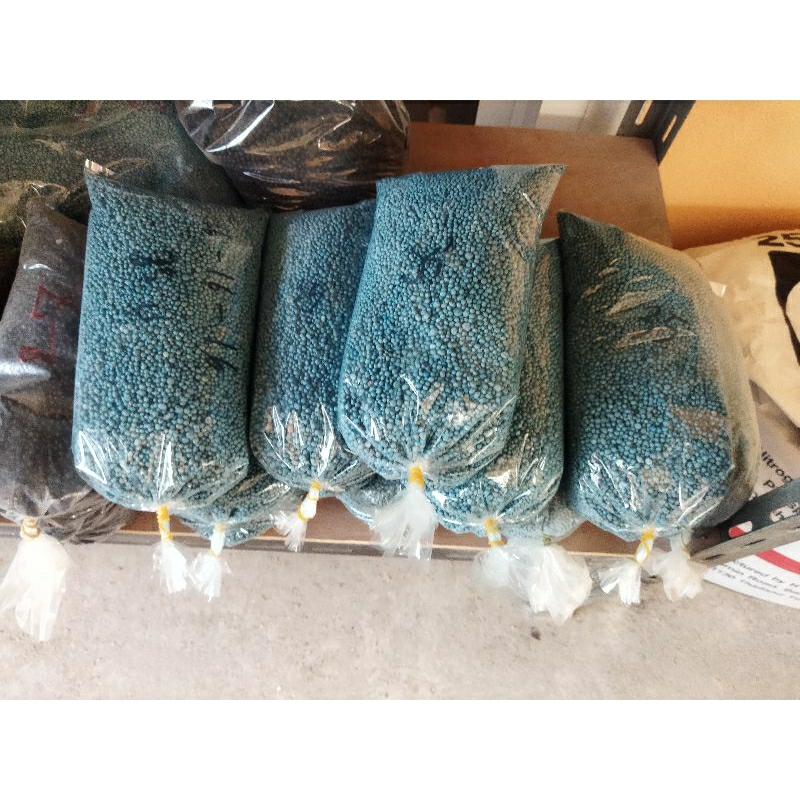 ปุ๋ยเรือใบไข่มุก(สูตร16-16-16)