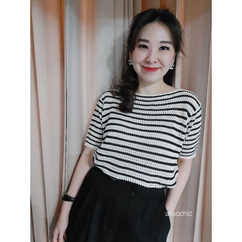 เสื้อถักคอปาดแขนสั้น ทรงสวยผู้ดี งานดีมากค่ะ