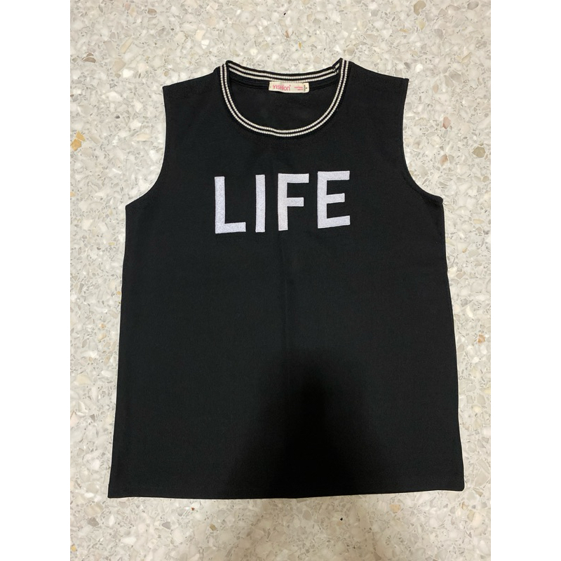 YISHION เสื้อแขนกุดเกาหลี สภาพดี สีดำสนิท