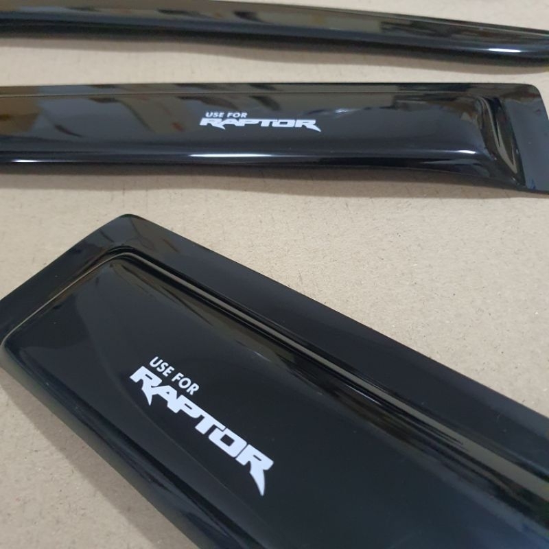 กันสาด ford ranger raptor สีดำ 4 ประตู ใส่ปี 2012 - 2021 และรุ่น next gen ปี 2022 ถึงปัจจุบัน