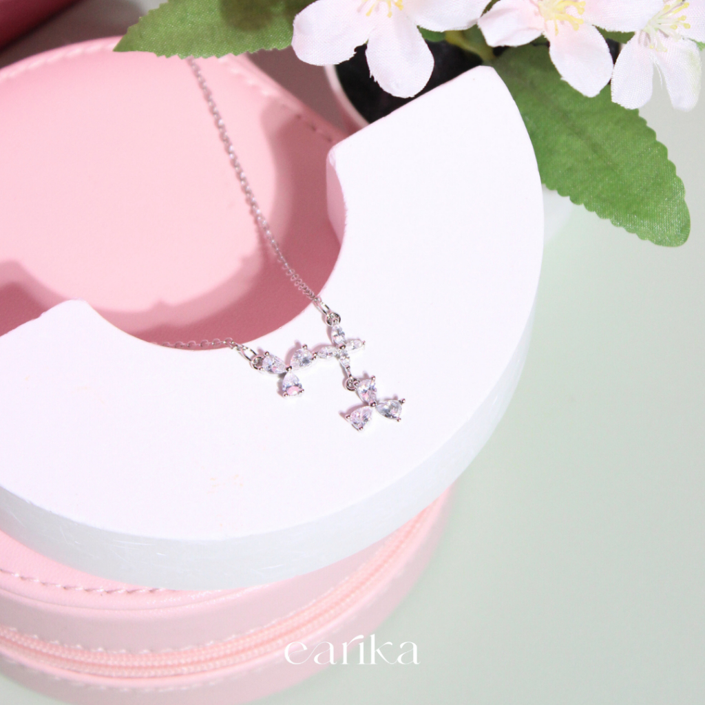 earika.earrings - crystal blossom vine necklace สร้อยคอจี้ผีเสื้อและดอกไม้คริสตัล เงินแท้ เหมาะสำหรั