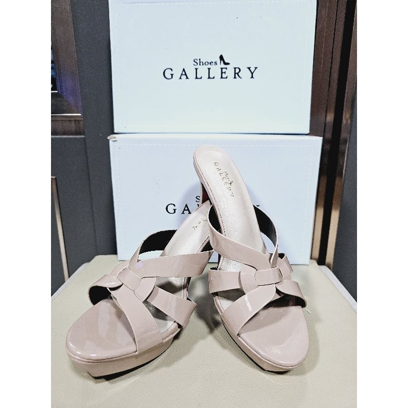 รองเท้าส้นสูง​ Shoes​ Galleryสีครีม