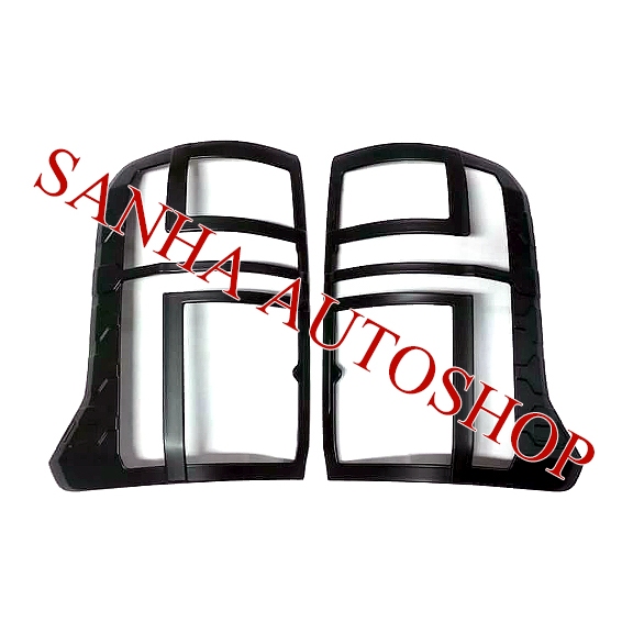 ครอบไฟท้าย สีดำด้าน Mitsubishi Triton ปี 2024,2025,2026,2027,2028 งาน A