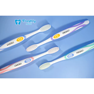 แปรงสีฟัน Freshly 707 ขนแปรงนุ่ม แพ็ค 12 ด้าม | Soft Toothbrush Pack of 12 PCS