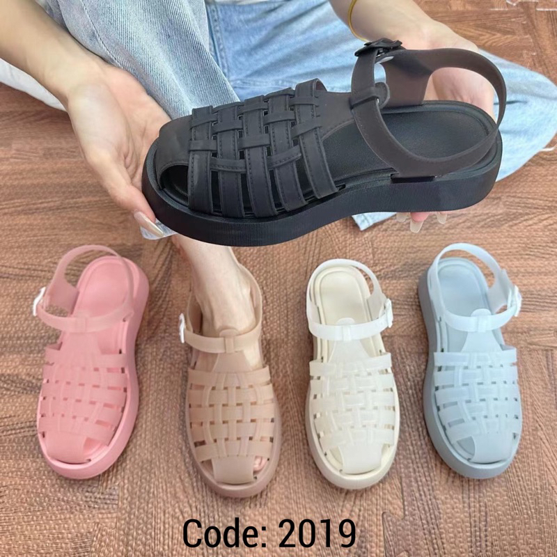 ( 2019 ก้างปลา ) ยางนิ่ม ใส่สบาย สูง 3.5 cm. สินค้าพร้อมส่ง ไซร้ 37-41
