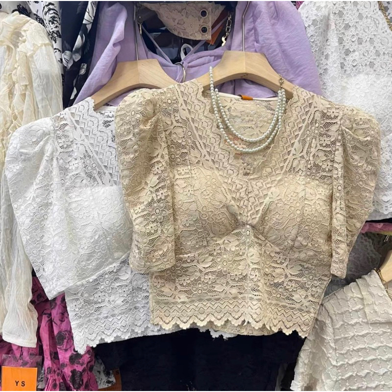 เสื้อลูกไม้แขนสั้นเสริมฟองน้ำผ้ายืดได้ใส่สบายใส่ออกงาน