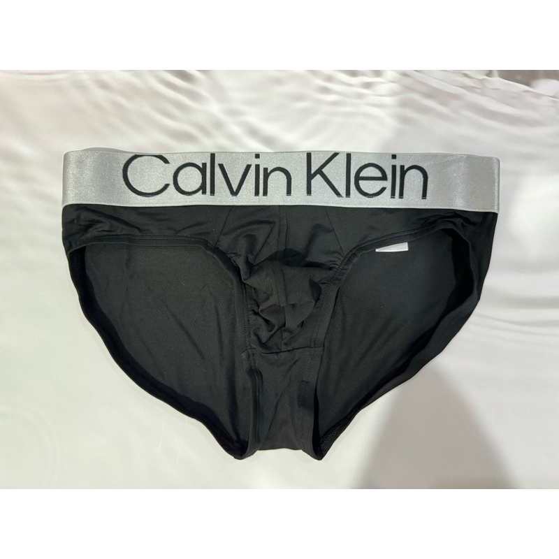 กางเกงชั้นในชาย Calvin Klein ของแท้ size M รุ่น RECONSIDERED STEEL MICRO HIP BRIEF สีดำ