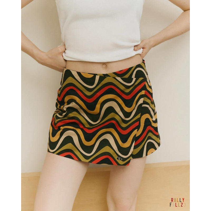 รับหิ้ว RM Swirl Skort ใช้โค้ดลด 20-25% ได้ทุกวันอังคาร, ทุกวันที่ 15,25 และ 12.12