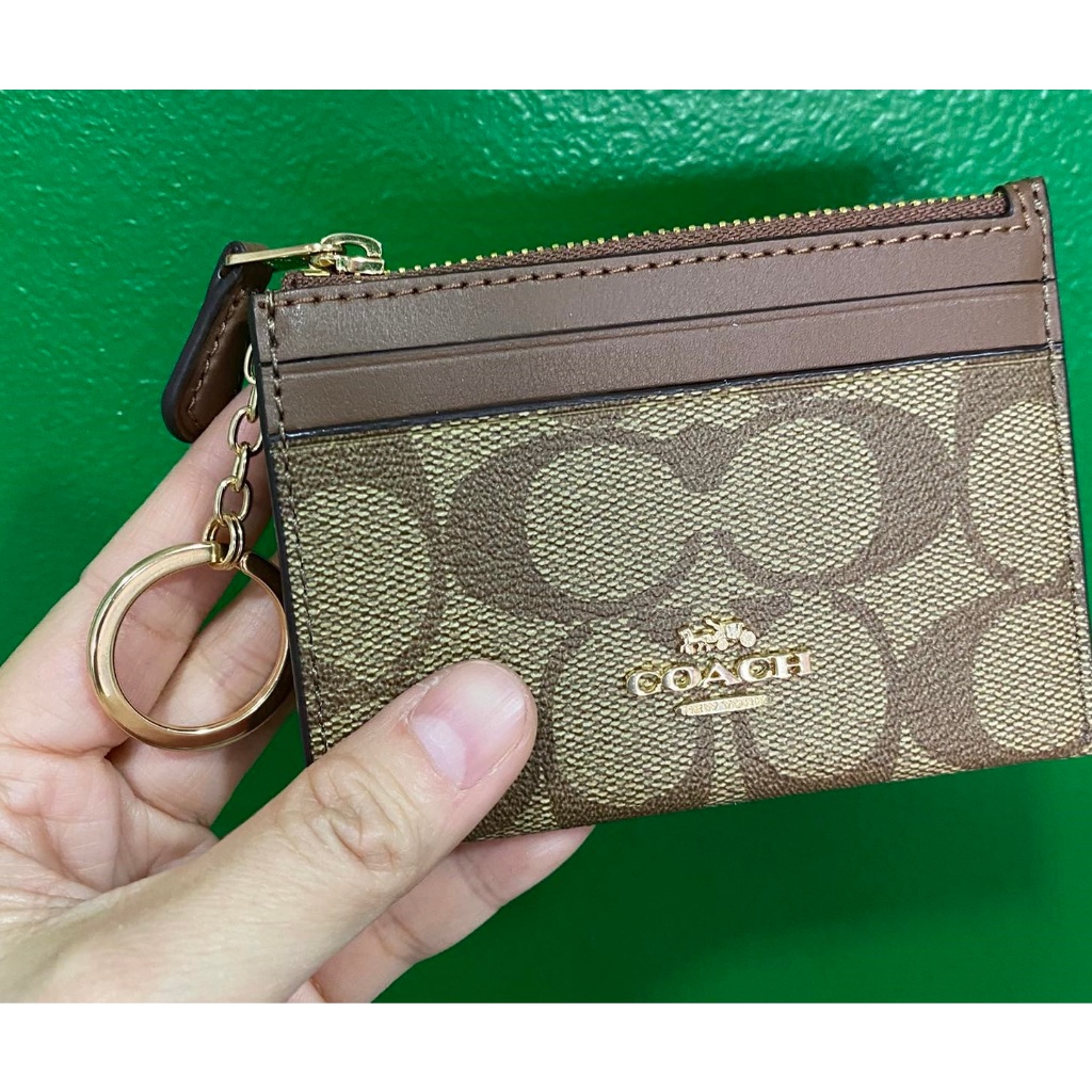 Coach sig mn id sky 2 กระเป๋าสตางค์ มีพวงกุญแจ จาก Outlet shop USA พร้อมส่ง